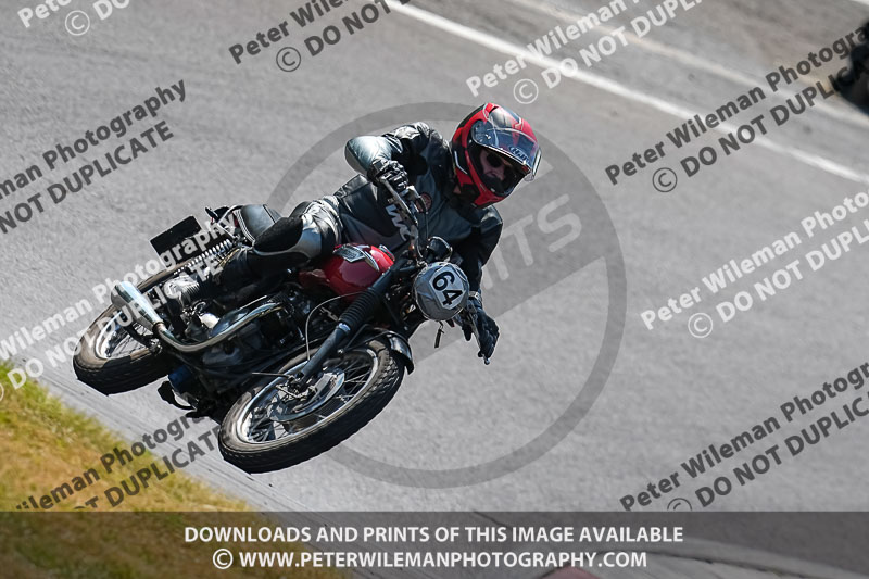 cadwell park;cadwell park photographs;cadwell trackday photographs;enduro digital images;event digital images;eventdigitalimages;peter wileman photography;racing digital images;trackday digital images;trackday photos